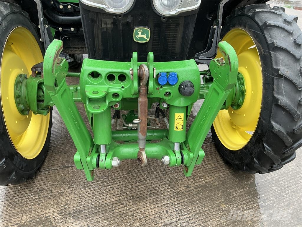 John Deere 6090M Tractor (ST26116) Ďalšie poľnohospodárske stroje