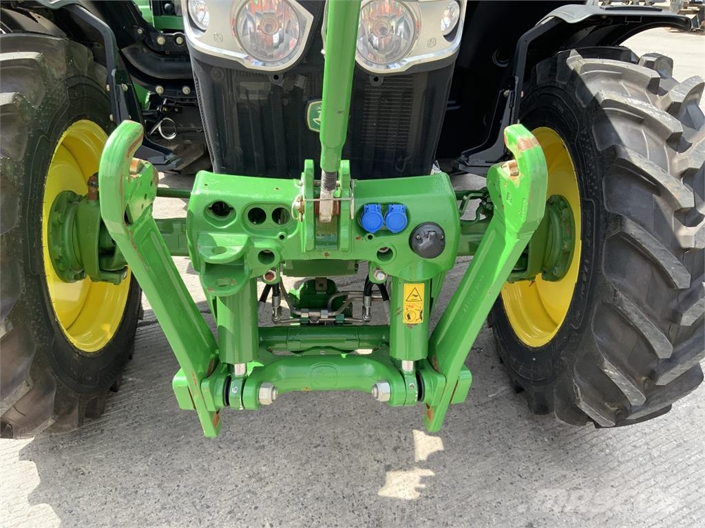 John Deere 6090M Tractor (ST26117) Otra maquinaria agrícola