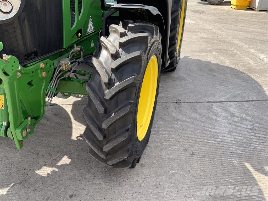 John Deere 6090M Tractor (ST26117) Otra maquinaria agrícola