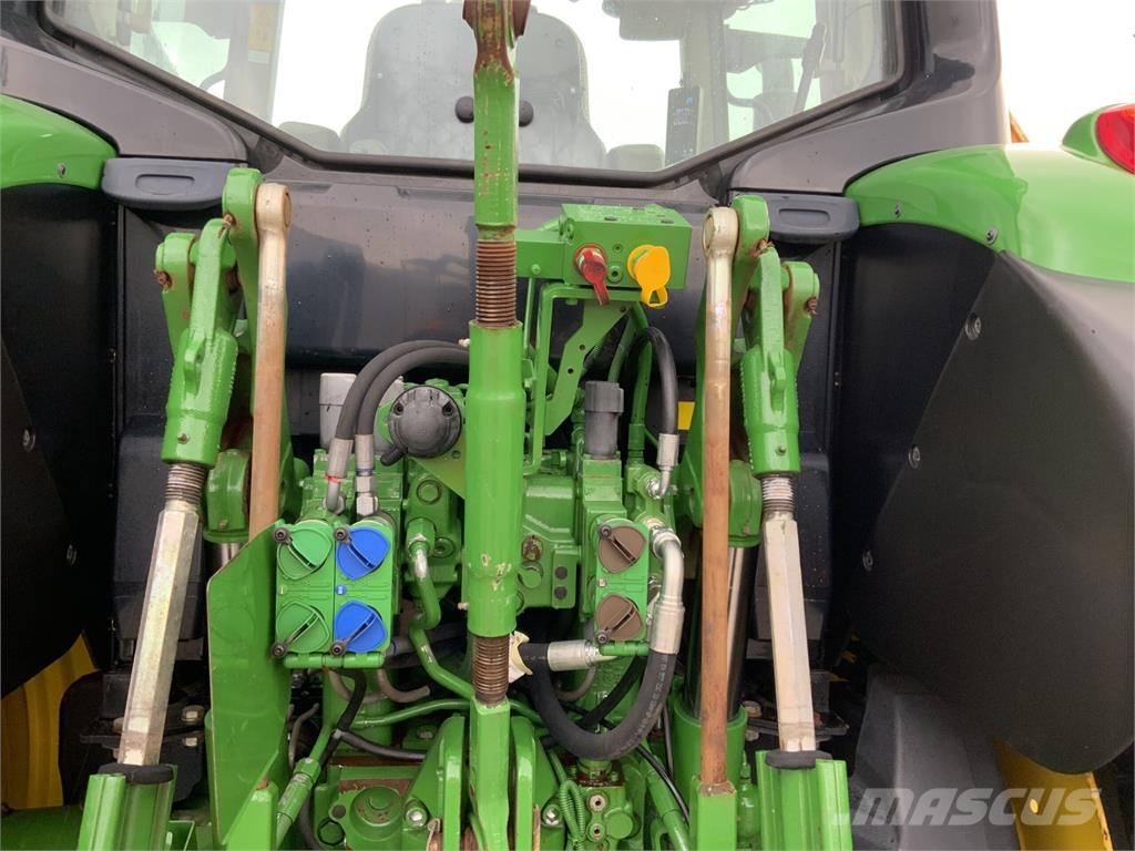 John Deere 6120M Tractor (ST26118) Traktorer
