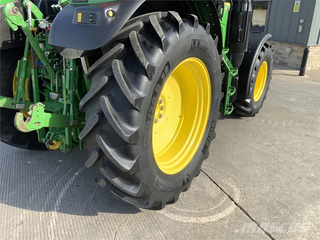 John Deere 6120R Tractor (ST27758) Tractors