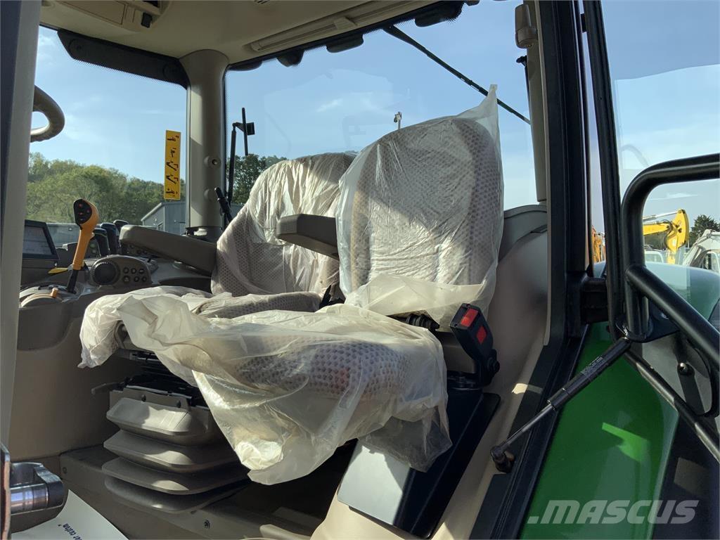 John Deere 6120R Tractor (ST27758) Tractors