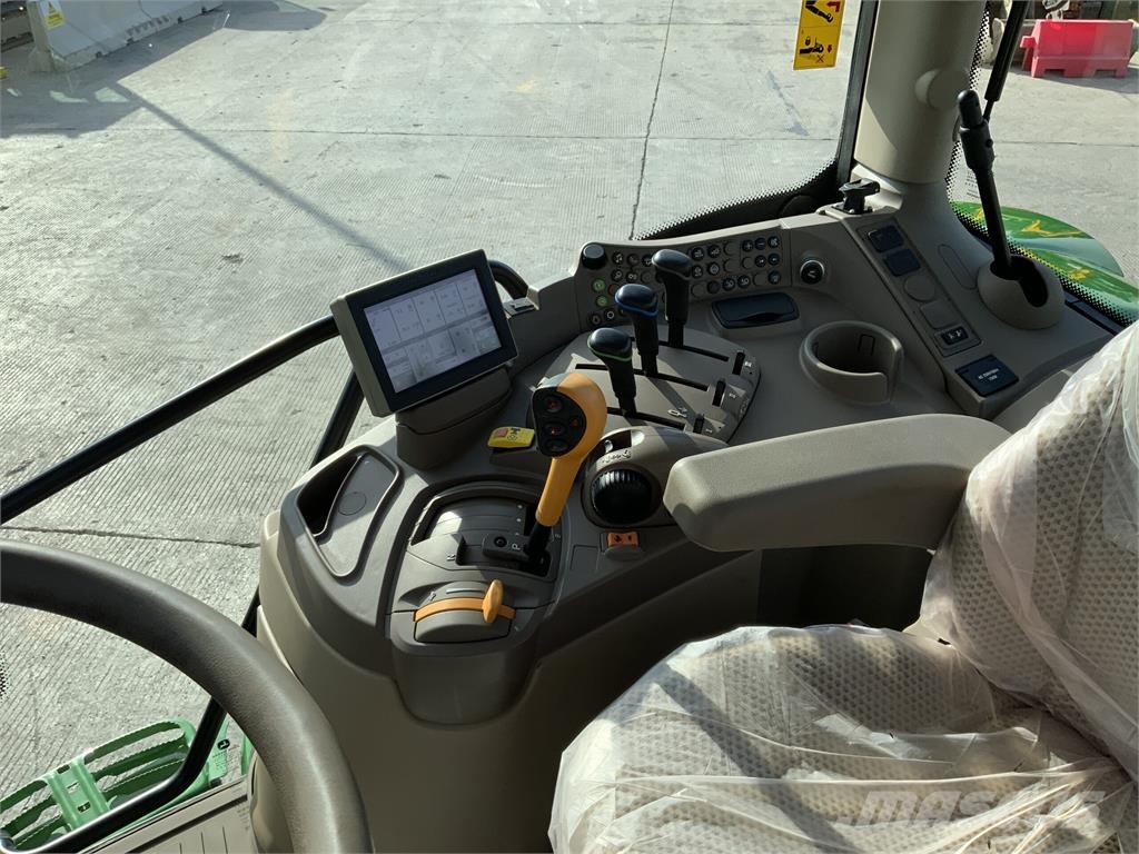 John Deere 6120R Tractor (ST27758) Tractors