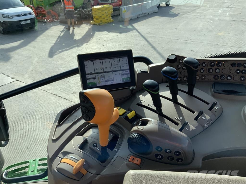 John Deere 6120R Tractor (ST27758) Tractors