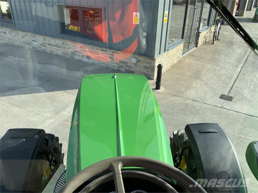 John Deere 6120R Tractor (ST27758) Tractors