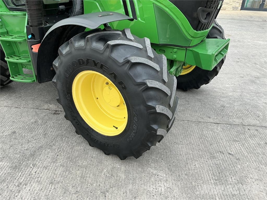 John Deere 6125R Tractor (ST27576) Tractors