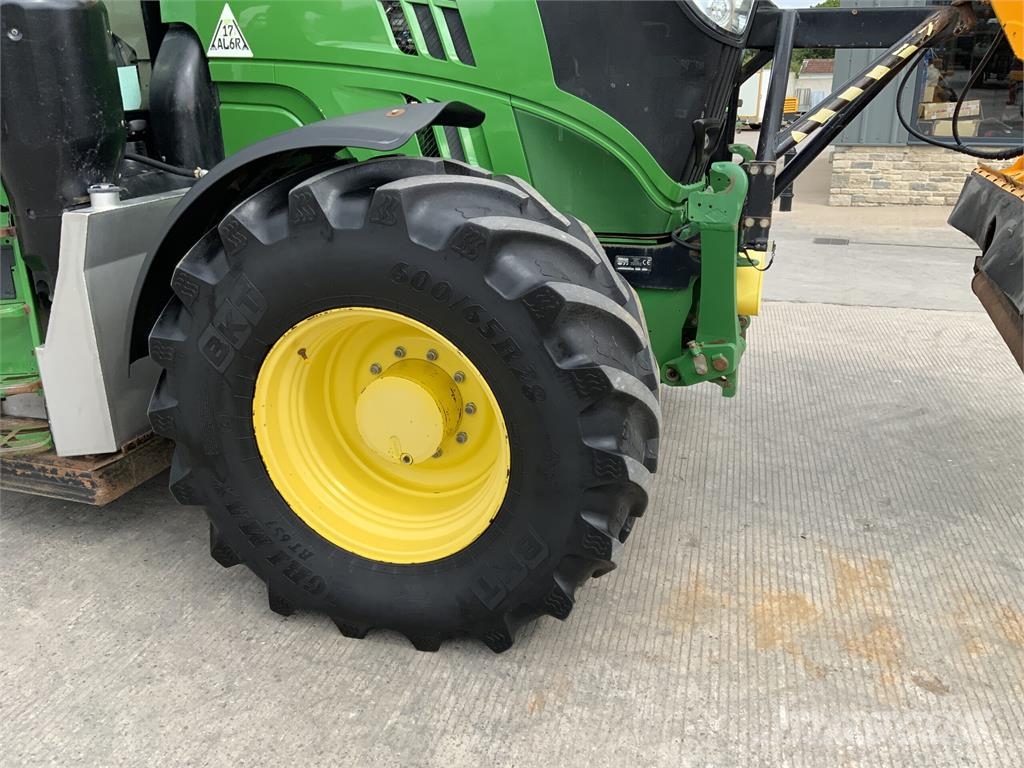 John Deere 6195R C/W Herder Mounted Hedge Trimmer (ST26503) Селскостопанство - Други