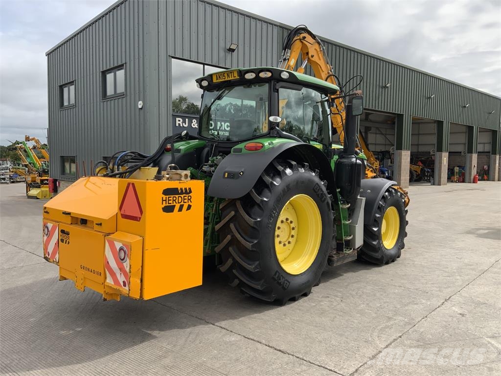 John Deere 6195R C/W Herder Mounted Hedge Trimmer (ST26503) Селскостопанство - Други