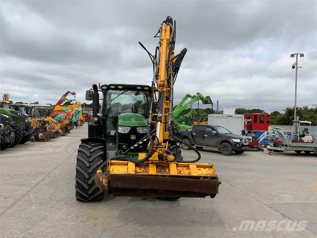 John Deere 6195R C/W Herder Mounted Hedge Trimmer (ST26503) Селскостопанство - Други