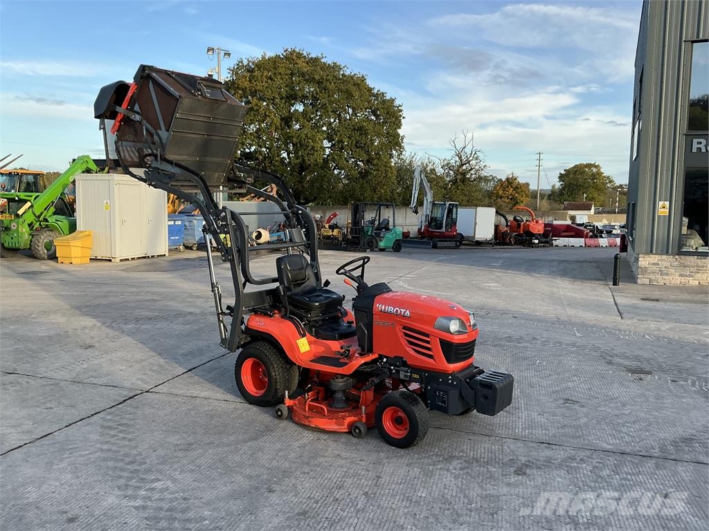 Kubota G26-11 Hi Dump Mower (ST27270) ركوب الحشائش