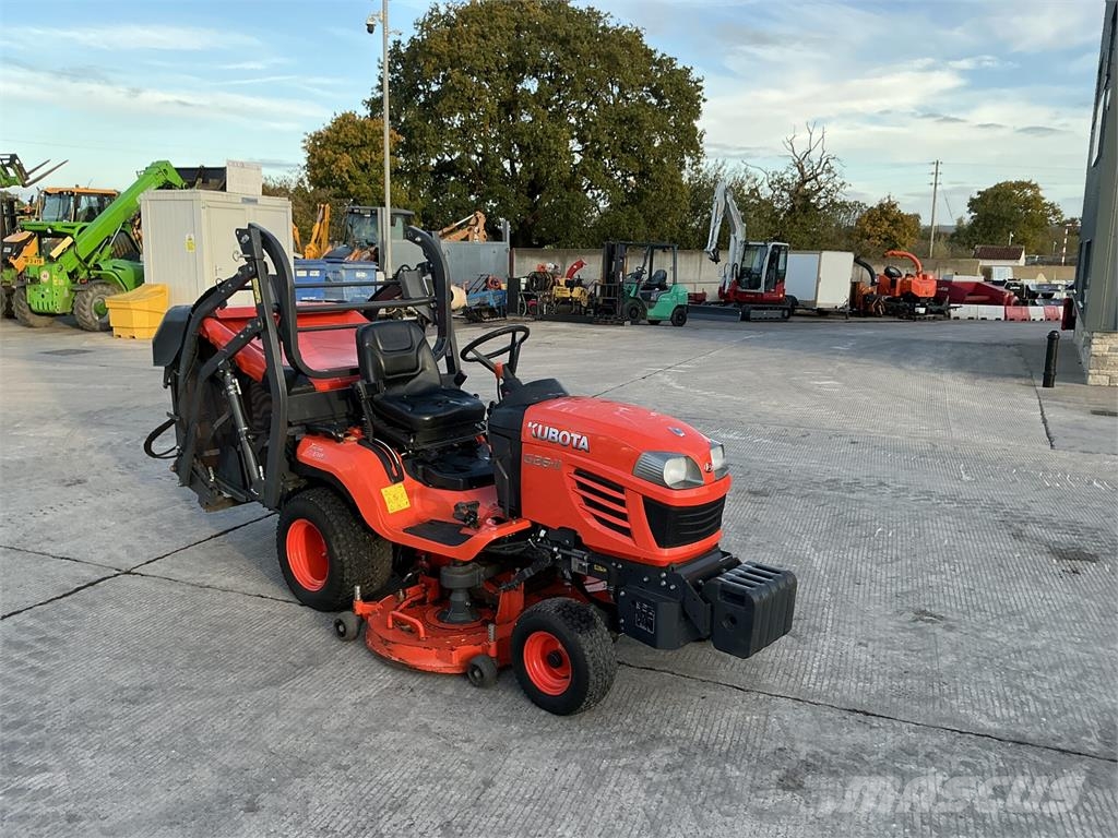 Kubota G26-11 Hi Dump Mower (ST27270) ركوب الحشائش