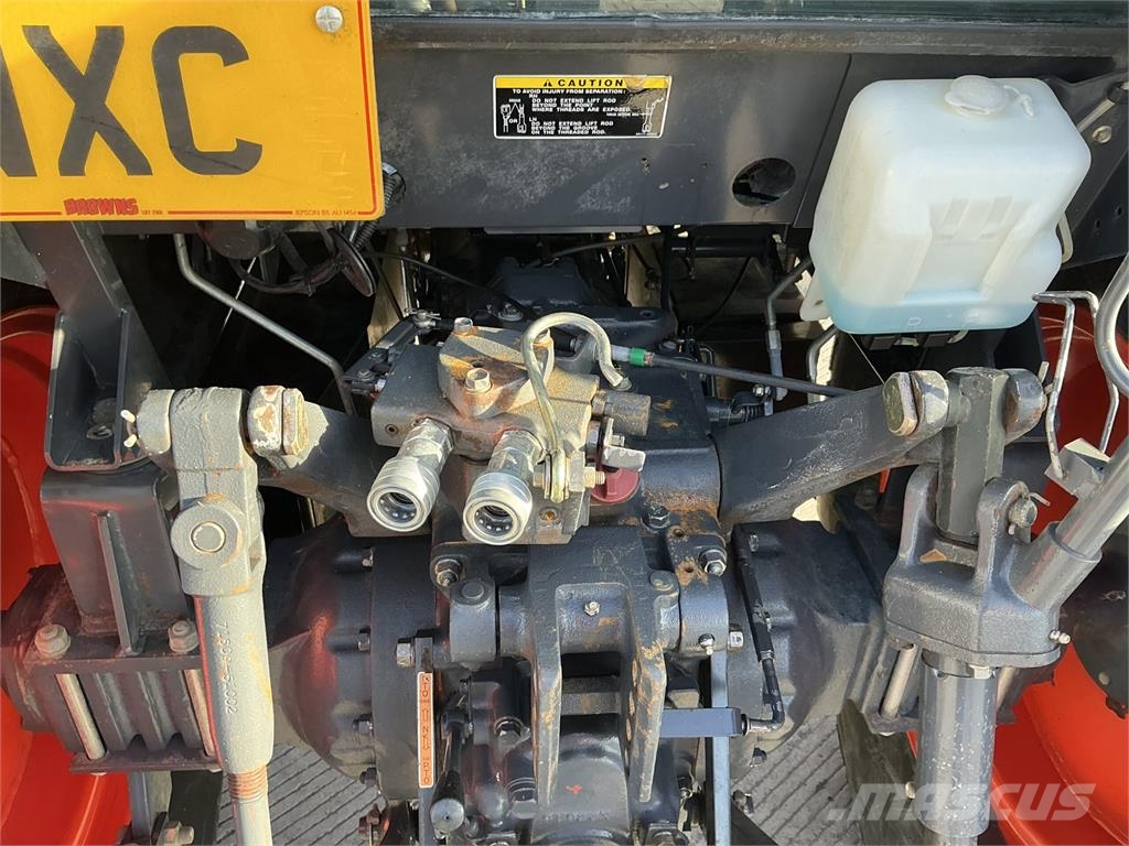 Kubota M5700 Tractor (ST27952) الجرارات