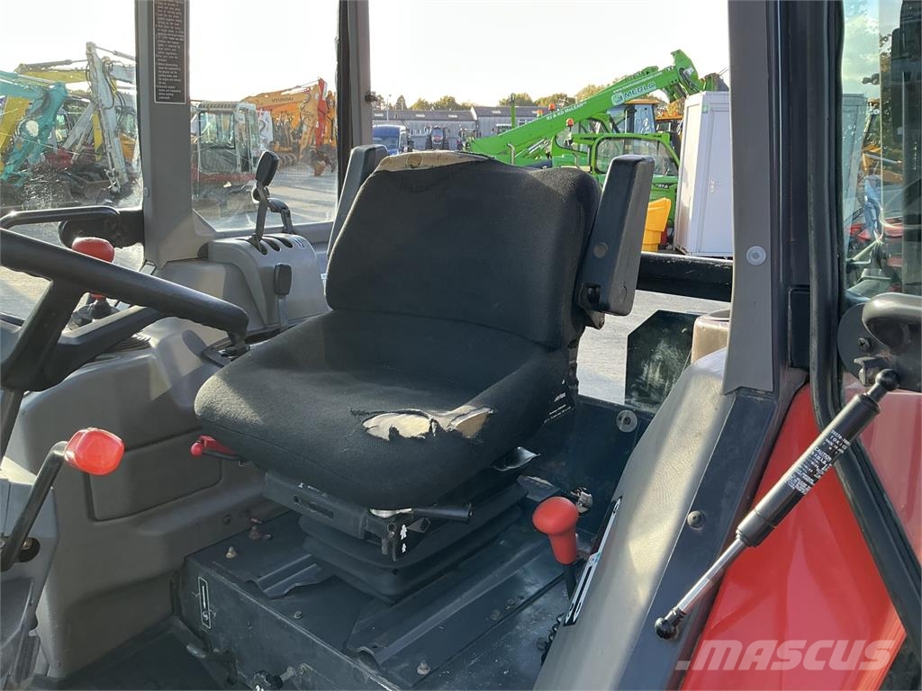 Kubota M5700 Tractor (ST27952) الجرارات