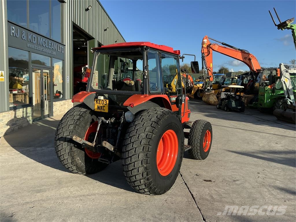 Kubota M5700 Tractor (ST27952) الجرارات