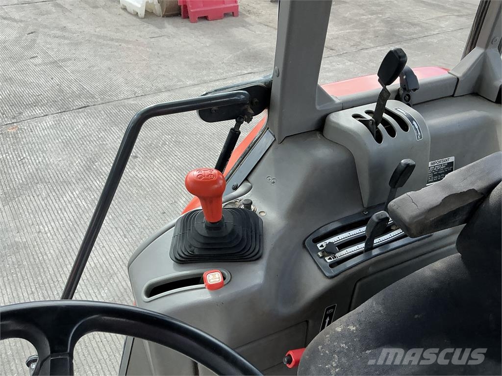 Kubota M5700 utility Special Tractor (ST27450) Tractors
