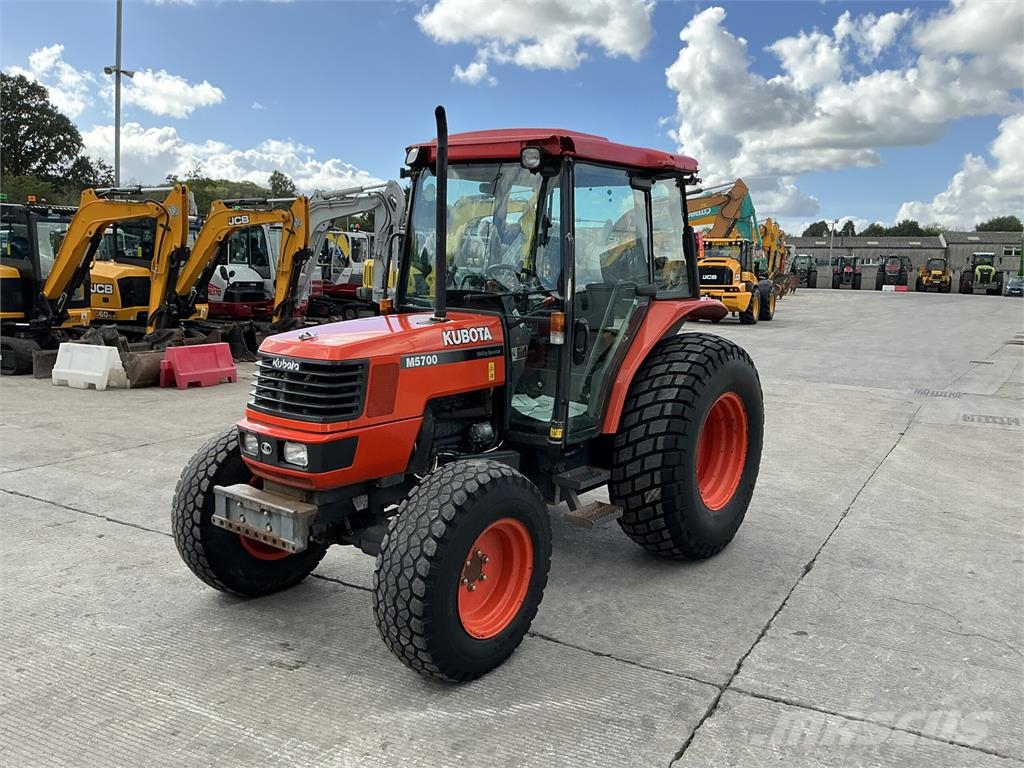 Kubota M5700 utility Special Tractor (ST27450) Tractors