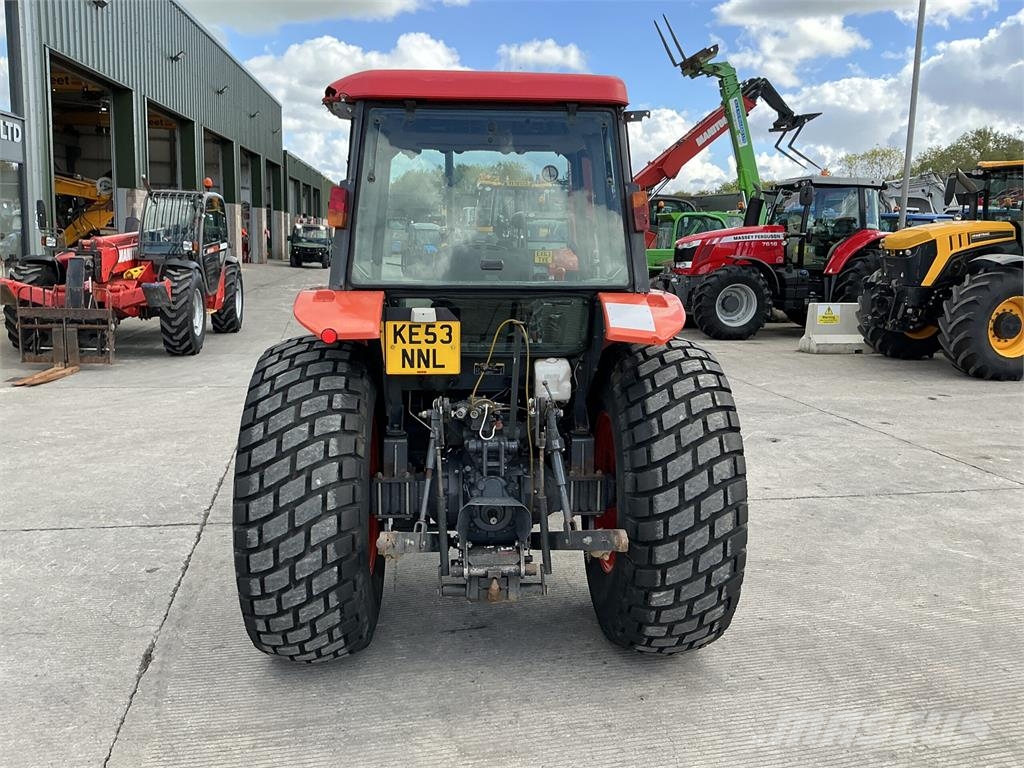 Kubota M5700 utility Special Tractor (ST27450) Tractors