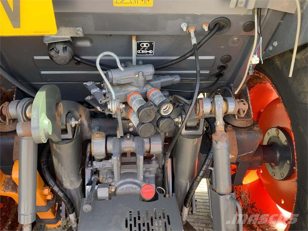 Kubota M6040 Tractor (ST27041) Άλλα γεωργικά μηχανήματα