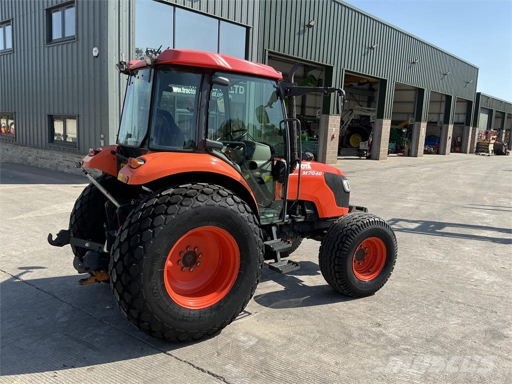 Kubota M7040 Hydraulic Shuttle Tractor (ST27188) Άλλα γεωργικά μηχανήματα