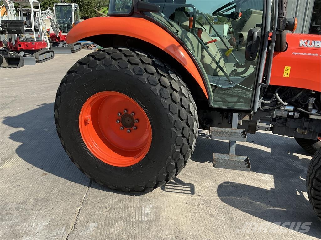 Kubota M7040 Hydraulic Shuttle Tractor (ST27188) Άλλα γεωργικά μηχανήματα