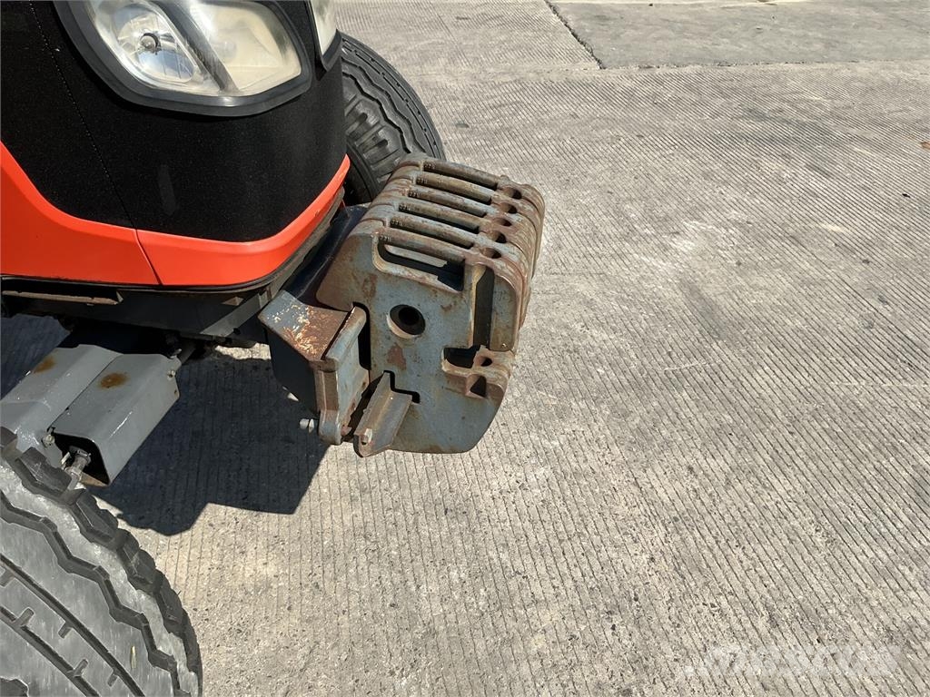 Kubota M7040 Hydraulic Shuttle Tractor (ST27188) Άλλα γεωργικά μηχανήματα