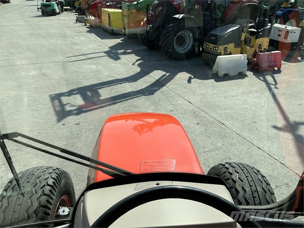 Kubota M7040 Hydraulic Shuttle Tractor (ST27188) Άλλα γεωργικά μηχανήματα
