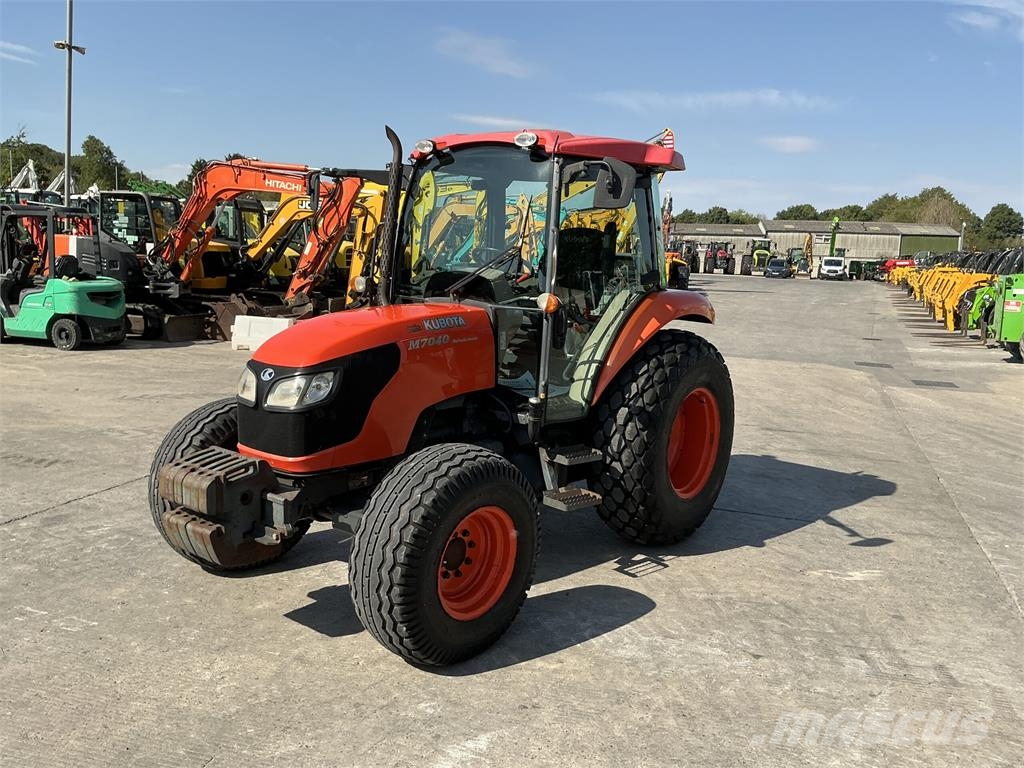 Kubota M7040 Hydraulic Shuttle Tractor (ST27188) Άλλα γεωργικά μηχανήματα