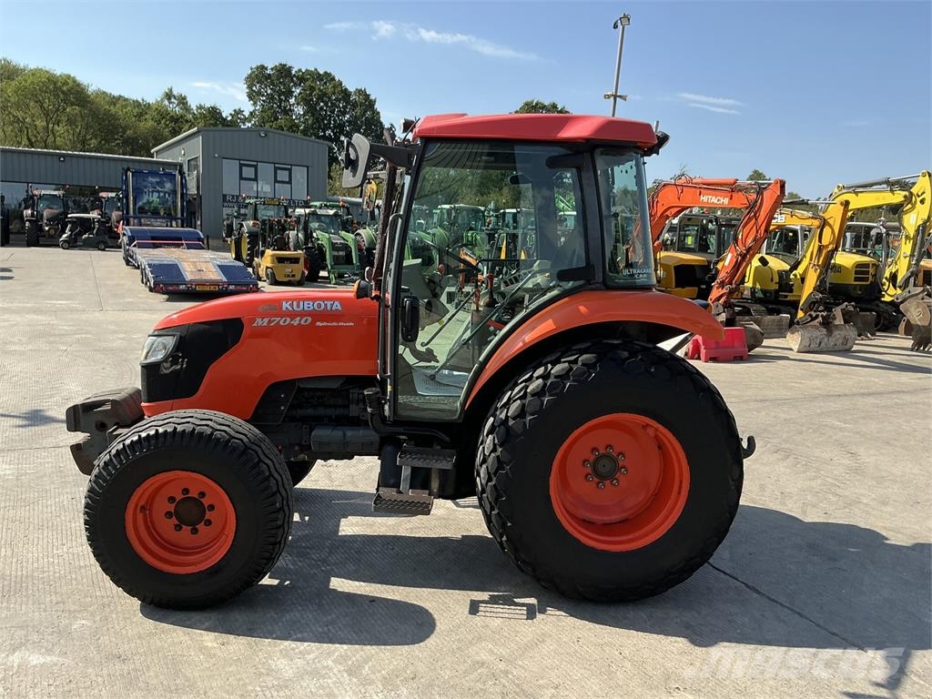 Kubota M7040 Hydraulic Shuttle Tractor (ST27188) Άλλα γεωργικά μηχανήματα