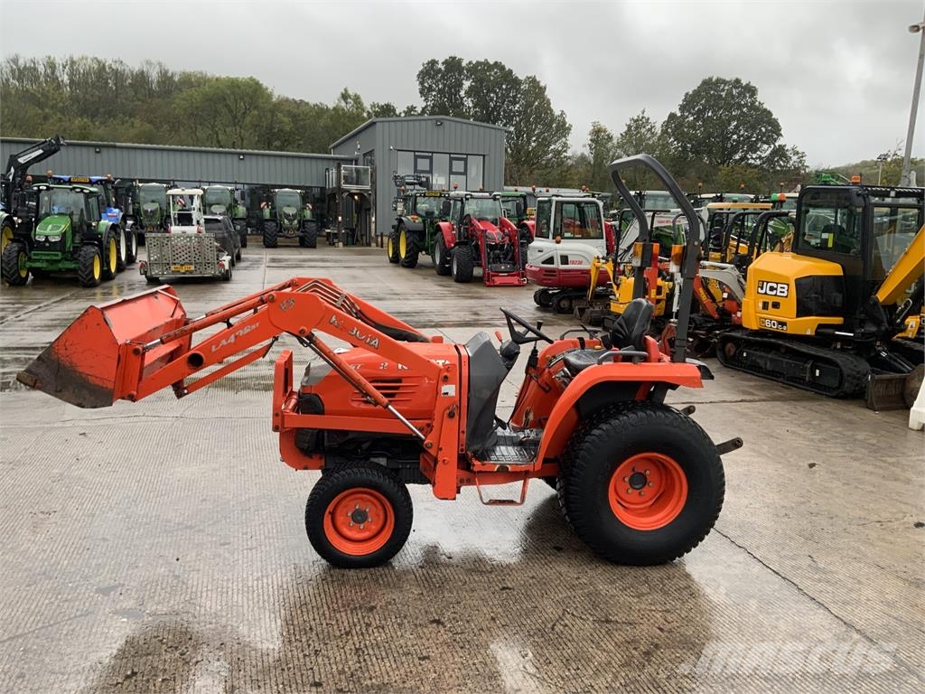 Kubota STV32 Compact Tractor (ST28021) 건설 장비 - 기타