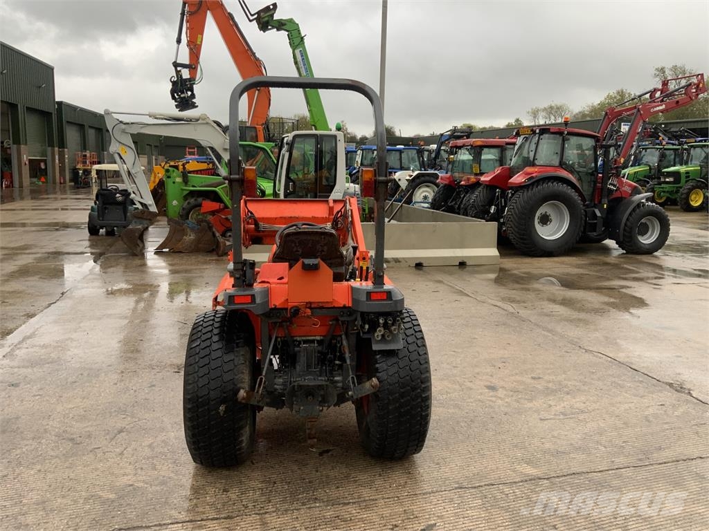 Kubota STV32 Compact Tractor (ST28021) 건설 장비 - 기타