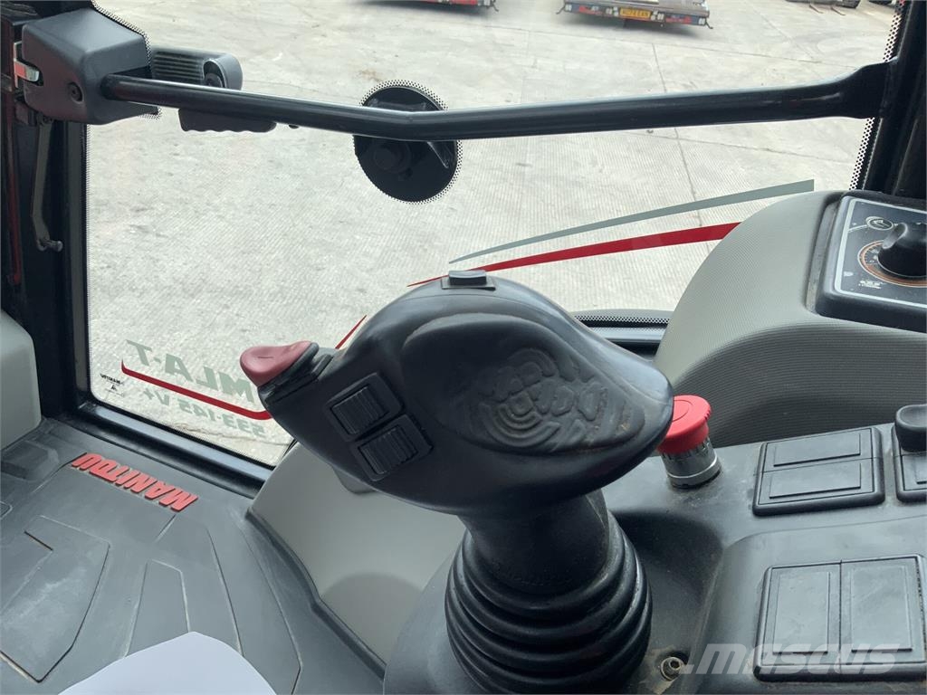 Manitou MLA-T 533-145 V+Elite Pivot Steer Telehandler (ST2 Teleskoplader