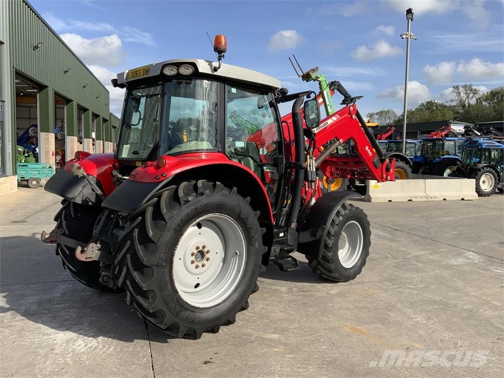 Massey Ferguson 5610 Dyna 4 Tractor (ST27608) ماكينات زراعية - غير ذلك