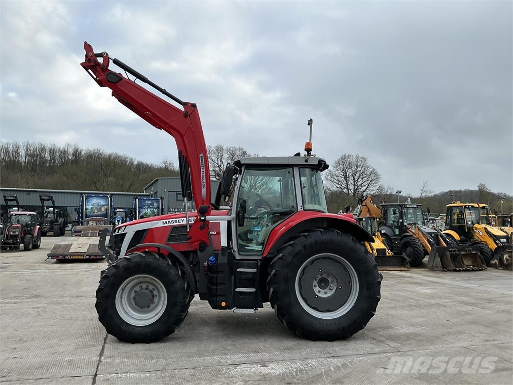 Massey Ferguson 7S.180 Tractor (ST25886) Farm machinery