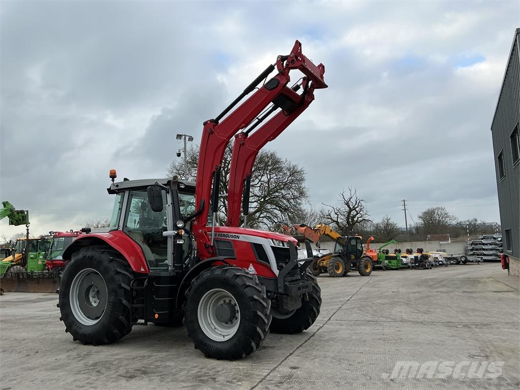 Massey Ferguson 7S.180 Tractor (ST25886) Farm machinery