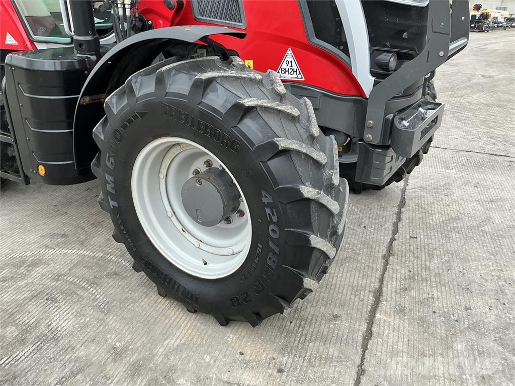 Massey Ferguson 7S.180 Tractor (ST25886) Farm machinery