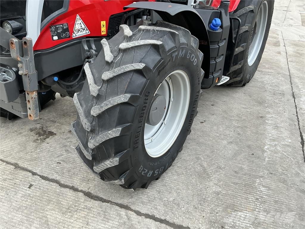 Massey Ferguson 7S.180 Tractor (ST25886) Farm machinery