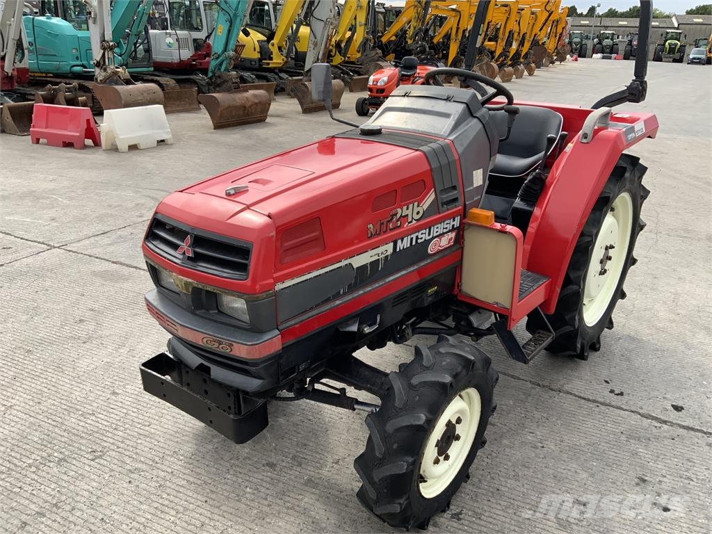 Mitsubishi MT246 Compact Tractor (ST27290) Další