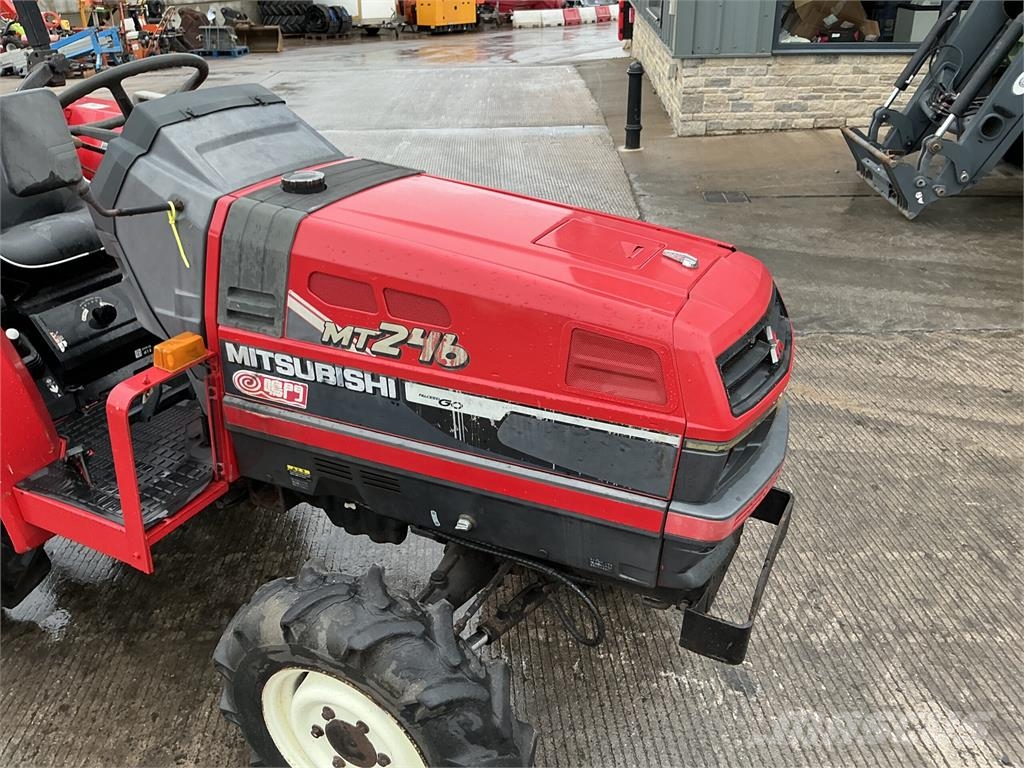 Mitsubishi MT246 Compact Tractor (ST27290) Construction - Others