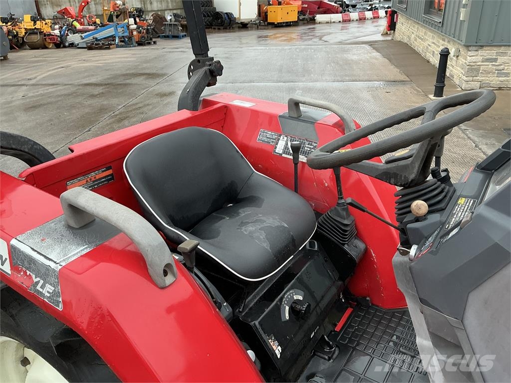 Mitsubishi MT246 Compact Tractor (ST27290) Construction - Others
