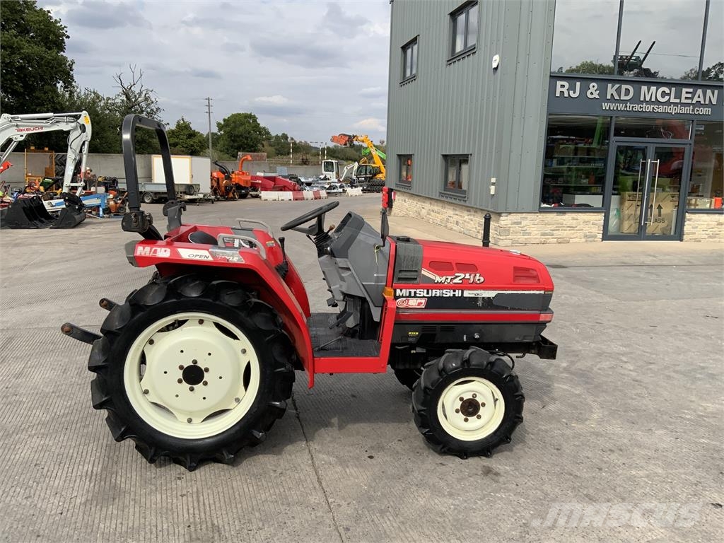 Mitsubishi MT246 Compact Tractor (ST27290) Další