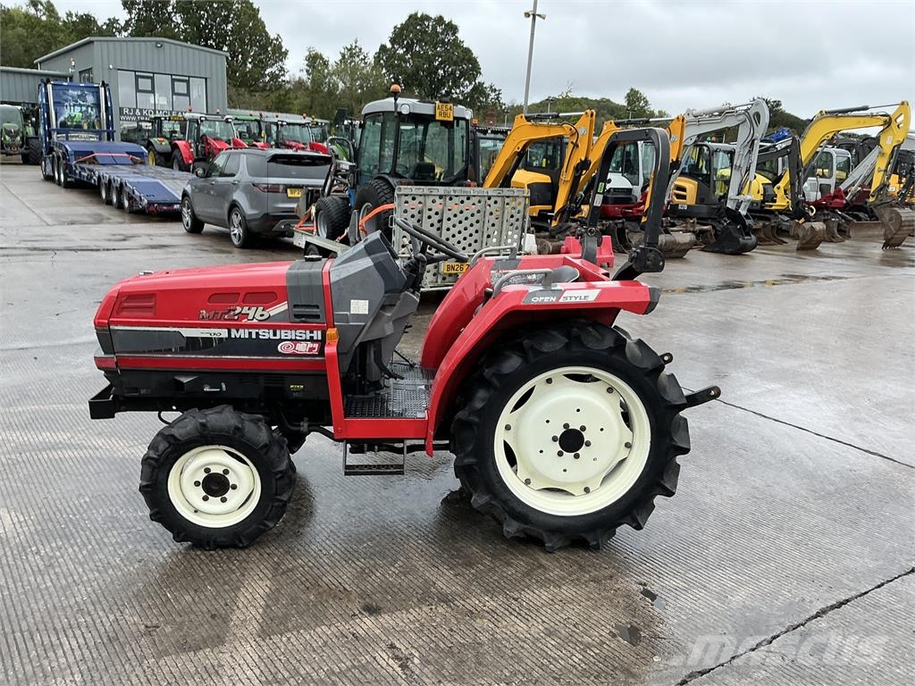 Mitsubishi MT246 Compact Tractor (ST27290) Construction - Others