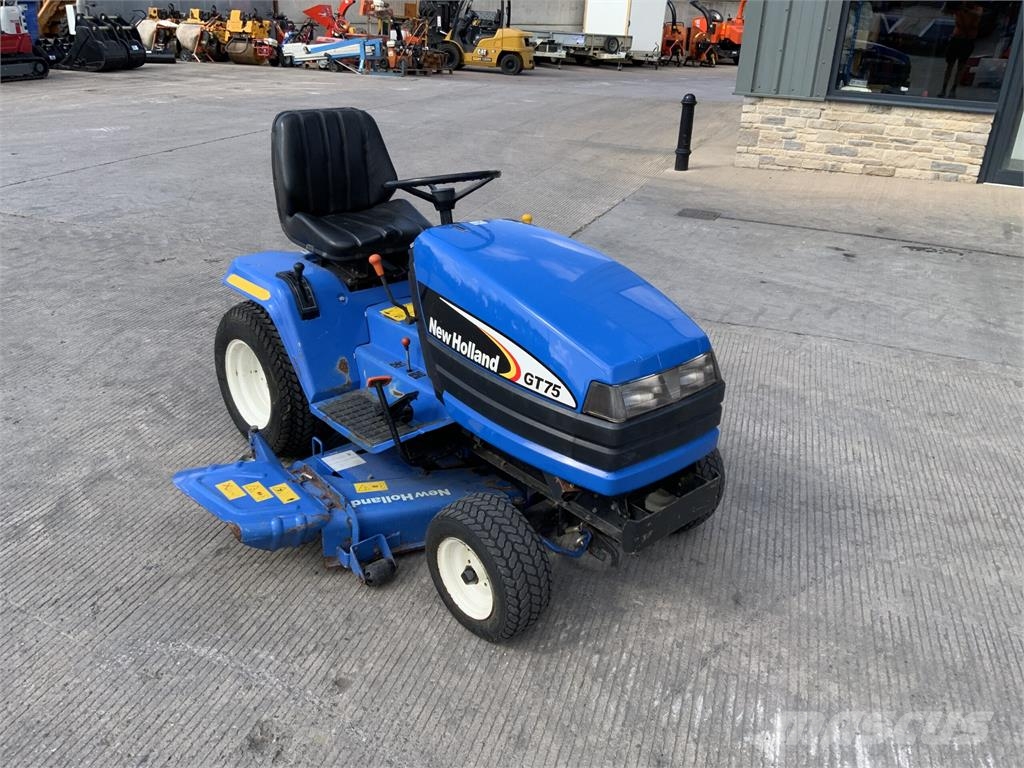 New Holland GT75 Ride on Mower (ST23610) Otra maquinaria agrícola