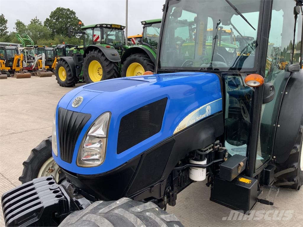 New Holland T4030F Narrow Super Steer Tractor (ST26800) Utilaje agricole - Altele