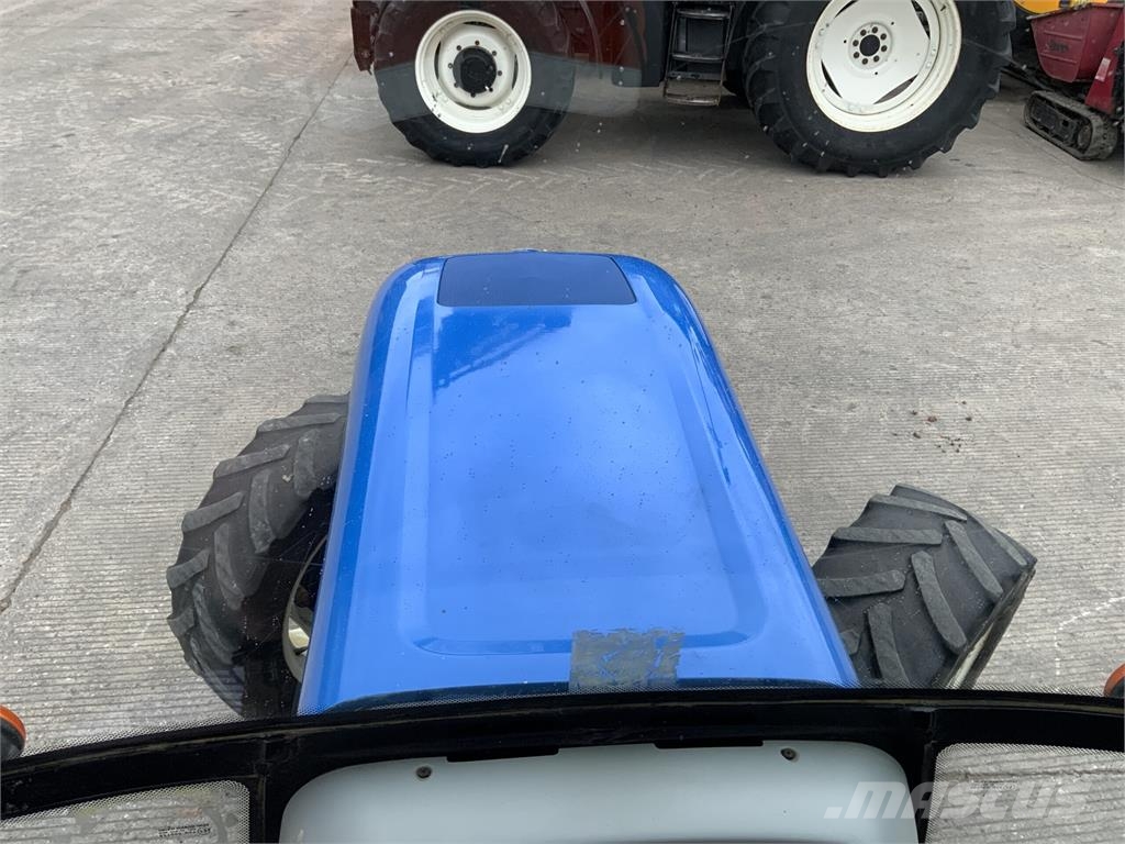 New Holland T4030F Narrow Super Steer Tractor (ST26800) Utilaje agricole - Altele
