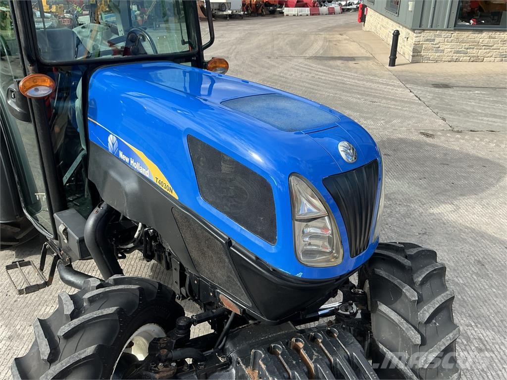New Holland T4030N Narrow Tractor (ST27526) Utilaje agricole - Altele