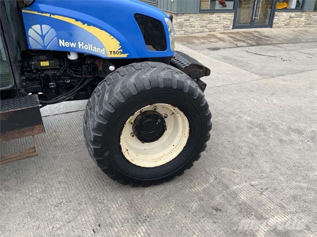 New Holland T5050 Tractor (ST25988) Сільгосптехніка - Інші