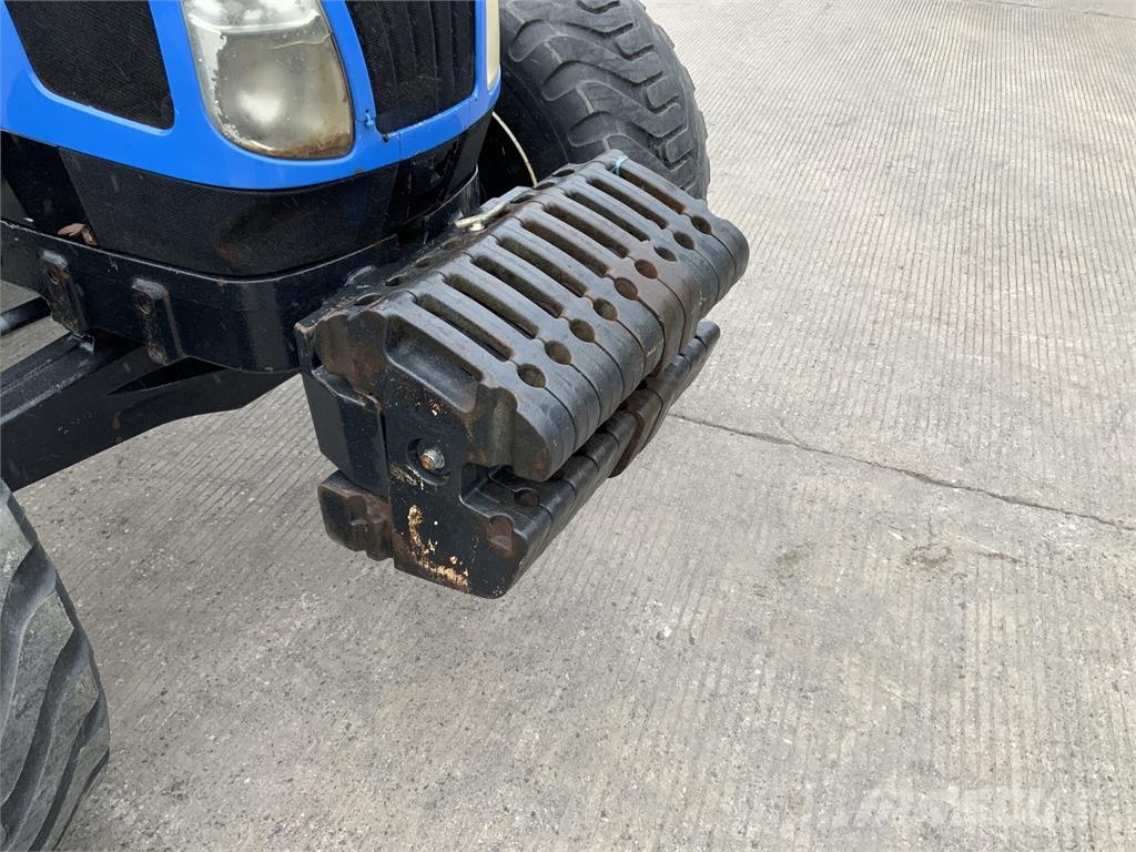 New Holland T5050 Tractor (ST25988) Сільгосптехніка - Інші