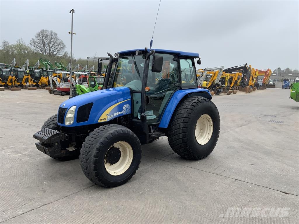New Holland T5050 Tractor (ST25988) Сільгосптехніка - Інші