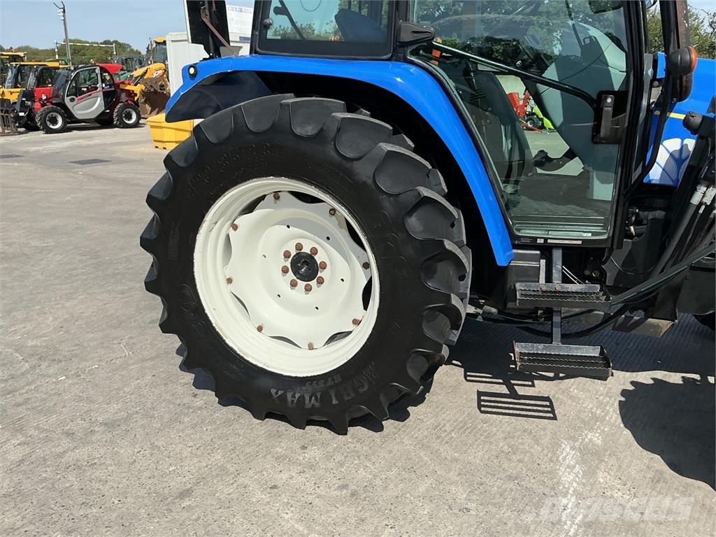 New Holland T5050 Tractor (ST27259) Ostale poljoprivredne mašine