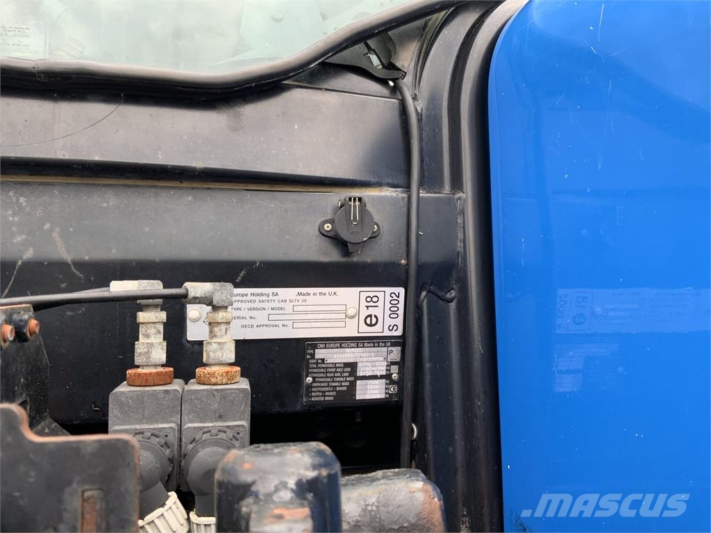 New Holland T6080 Tractor (ST27630) Tractors